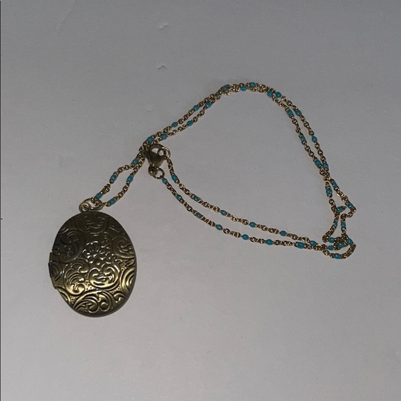 Golden Flower - Picture 1 of 2